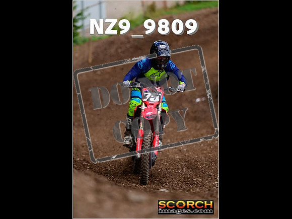 Experts-095