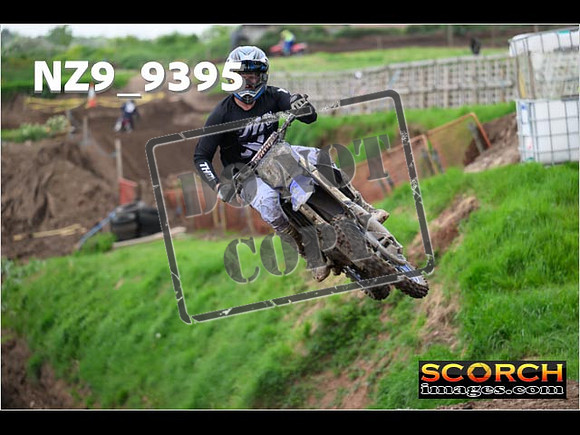 Experts-107