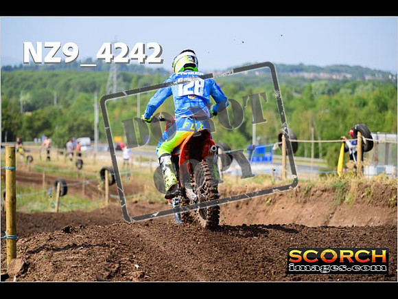 Experts-129