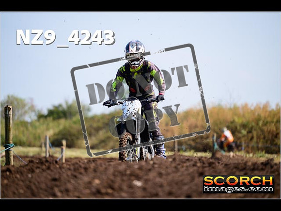 Experts-130