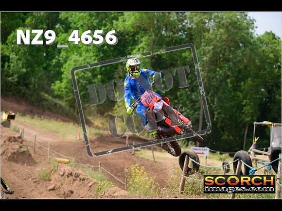 Experts-143