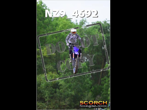 Experts-175