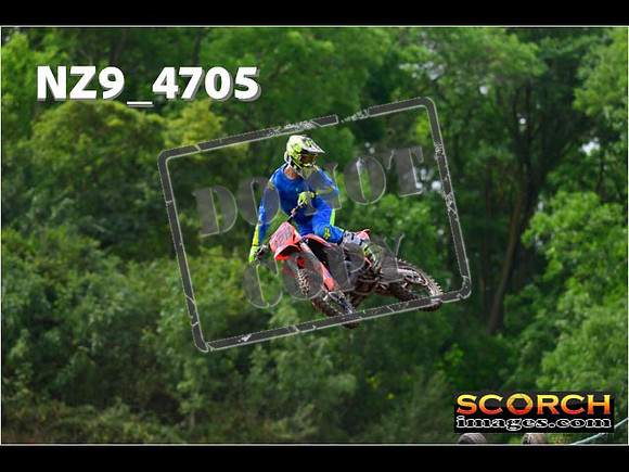 Experts-186
