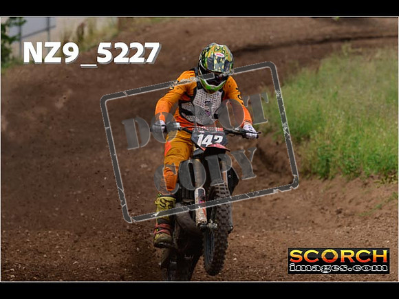 Experts-285