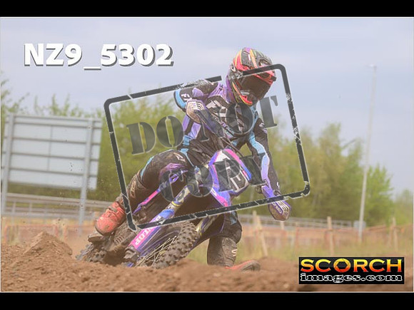 Experts-359