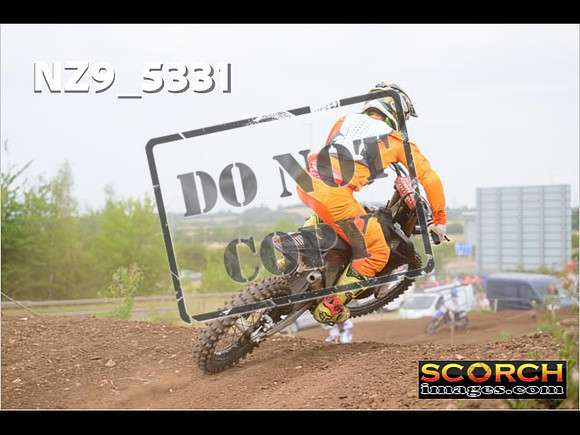 Experts-386
