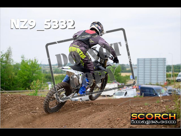 Experts-387