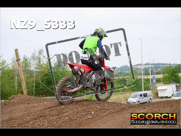 Experts-388