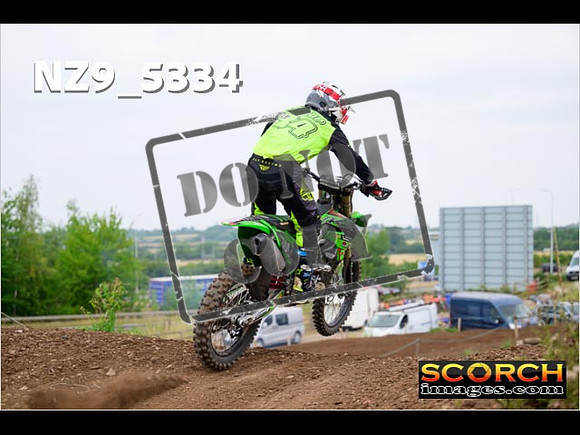 Experts-389
