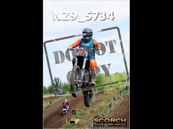 IntersGreenOrange-035