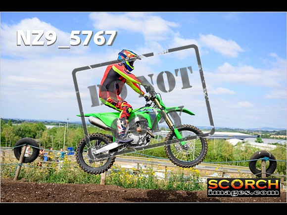 IntersGreenOrange-067