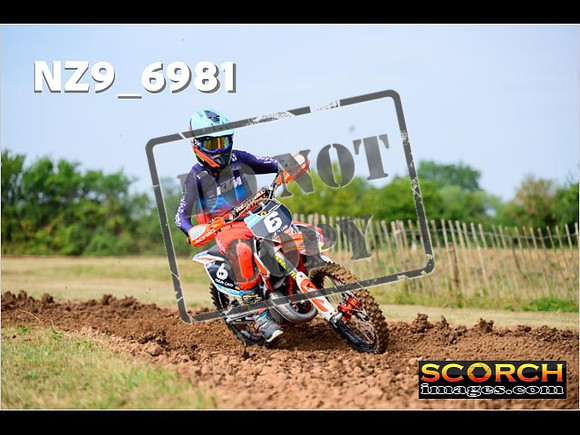 85's-019