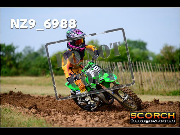 85's-025