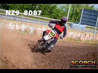 Experts-008