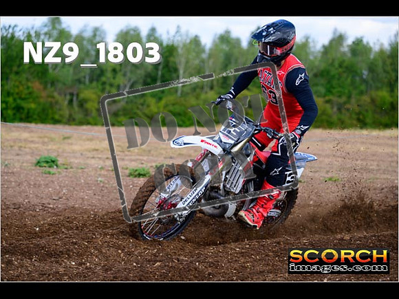 Experts-008