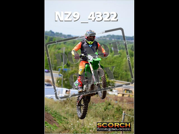 IntersGreenOrange-164