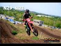 Experts-019