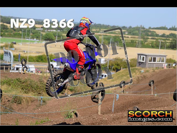 Wed12Aug-380