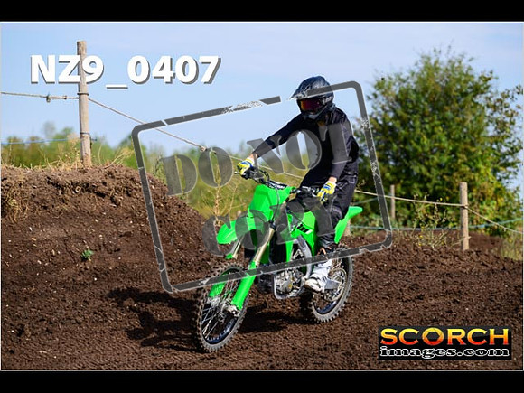 IntersGreenOrange-012