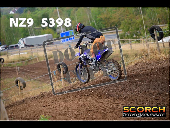 Wed26Aug-050
