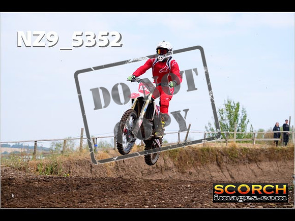 Wed26Aug-004