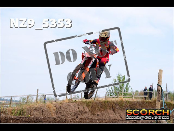 Wed26Aug-005