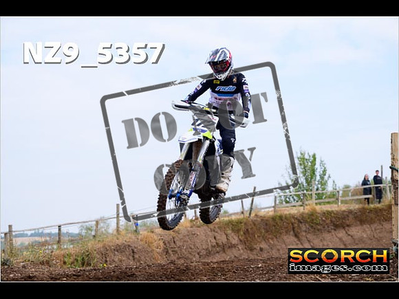 Wed26Aug-009