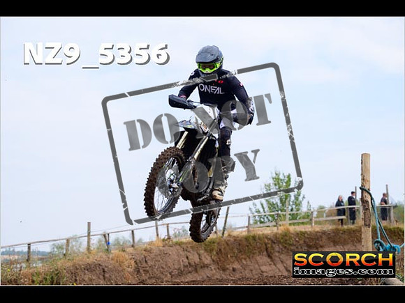 Wed26Aug-008