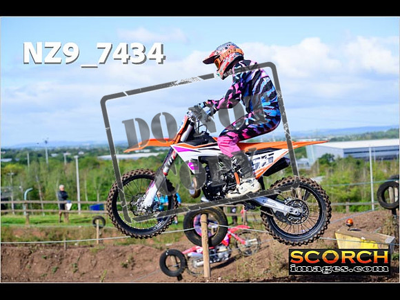 Inters-083