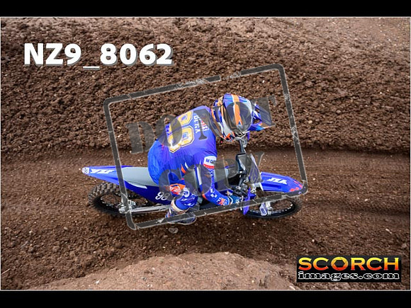 Inters-412