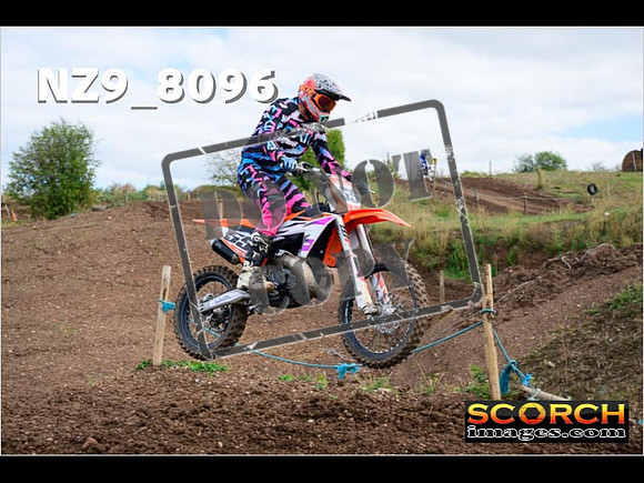 Inters-444