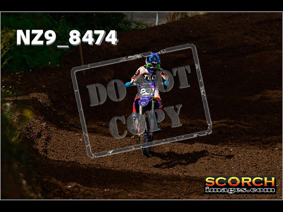 Experts-080