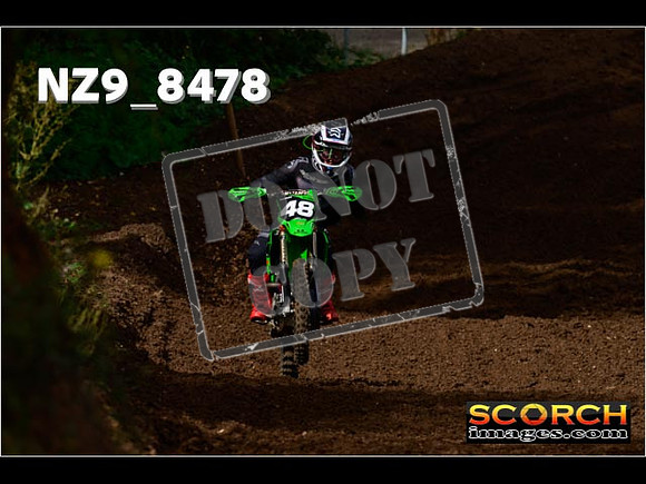 Experts-084