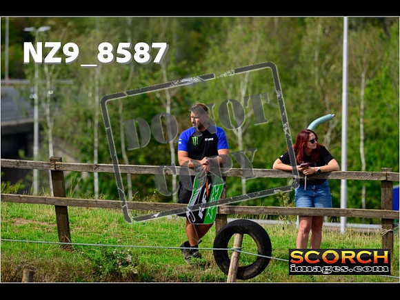 Experts-189