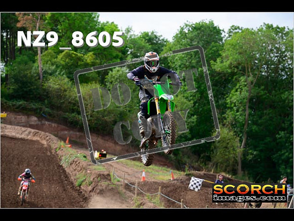 Experts-207