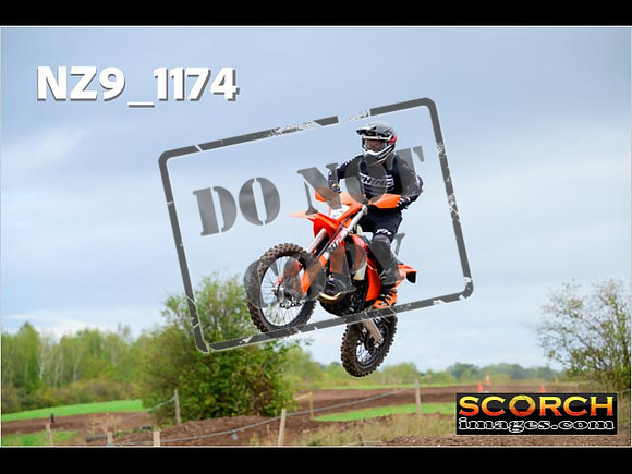 Experts-091
