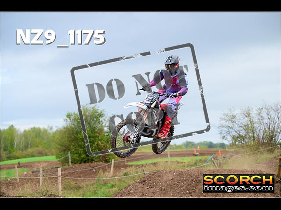 Experts-092