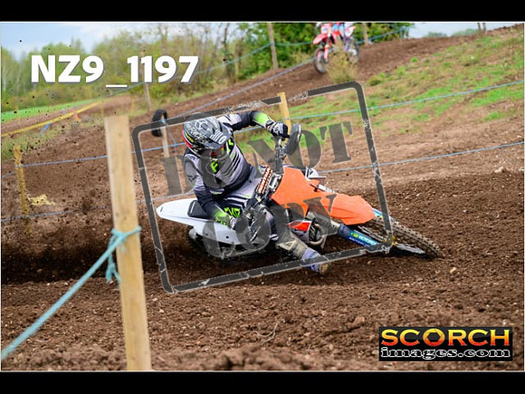 Experts-112