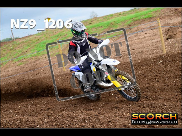 Experts-120