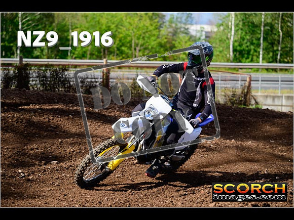 Experts-255