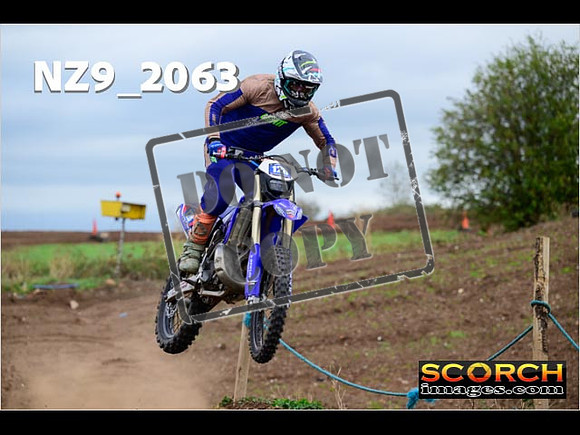 Inters-412