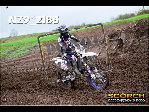 Experts-070