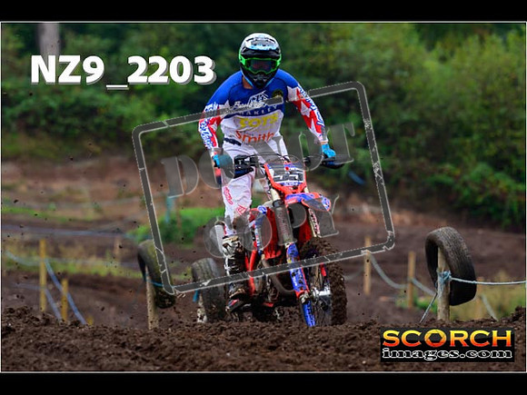 Experts-088