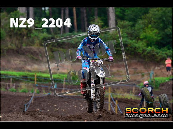 Experts-089