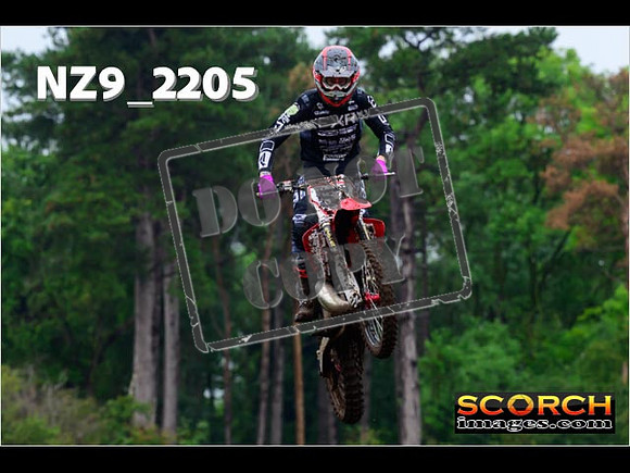 Experts-090