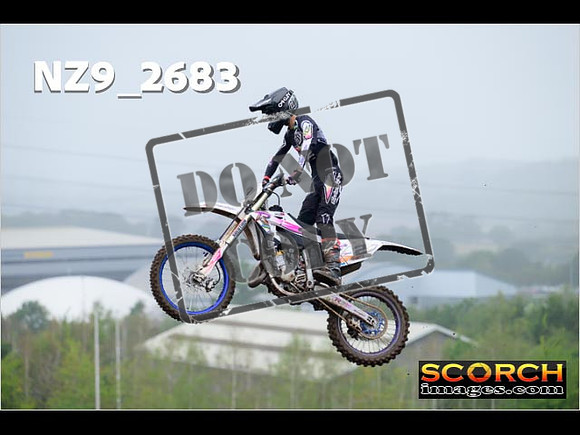 Experts-157