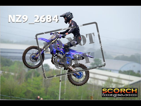 Experts-158