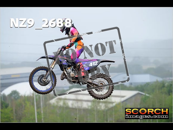 Experts-162