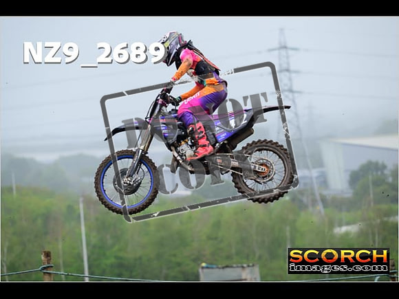 Experts-163