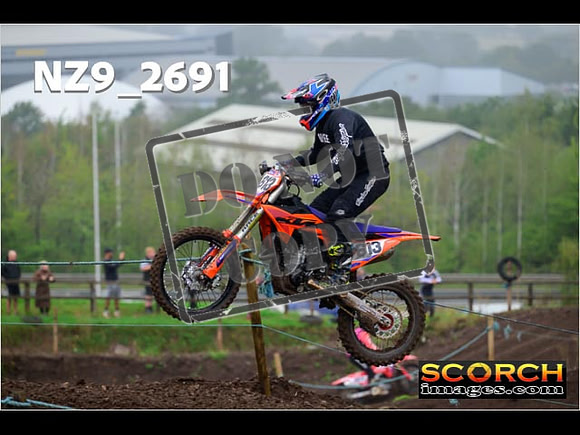 Experts-165